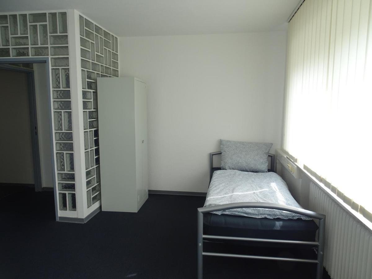 2 Monteurwohnung Messewohnung Bis Zu 8 Personen Langenhagen Berliner Allee 26 Eg Apartment